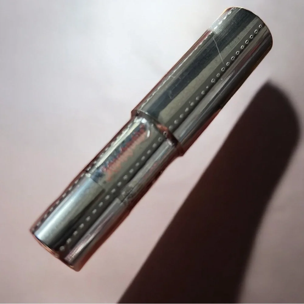 Reina Rebelde Divina Bold Lip Color Stick (Rose Nude) • New